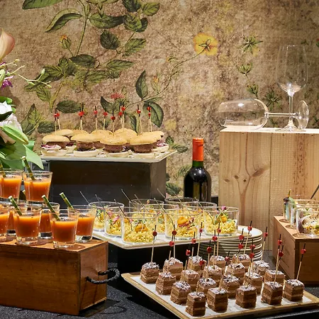 Vincci Seleccion Del Patio Málaga